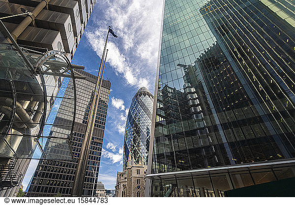 Lloyds  Gherkin and Glass Business Tower in der Londoner City