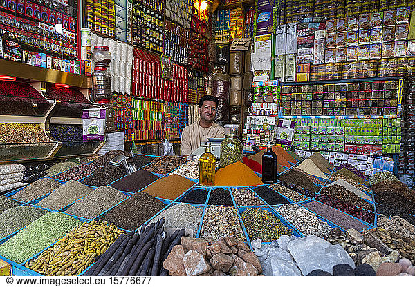 Lokaler Händler  Herat  Afghanistan  Asien