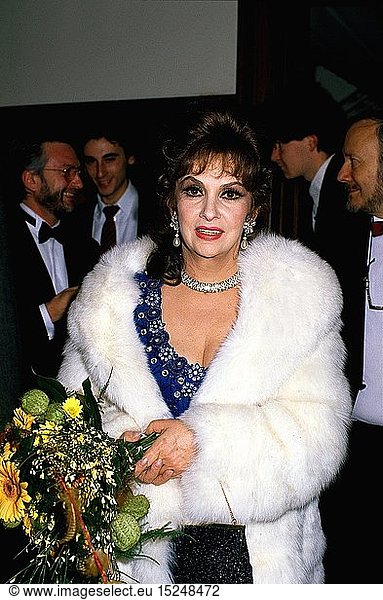 Lollobrigida  Gina * 4.7.1927  ital. Schauspielerin  Halbfigur  Empfang bei Verleihung EuropÃ¤ischer Filmpreis  1990er Jahre