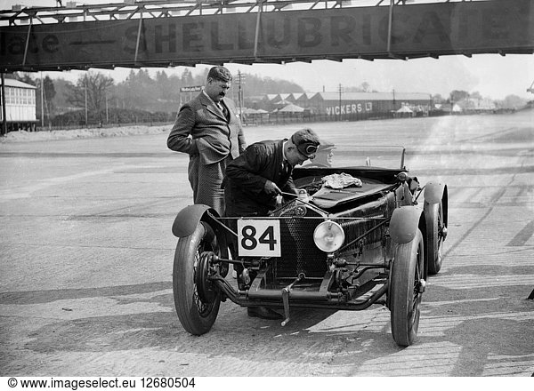 Lombard von HN und E Scholfield beim JCC Double Twelve Race  Brooklands  Surrey  1929. Künstler: Bill Brunell.