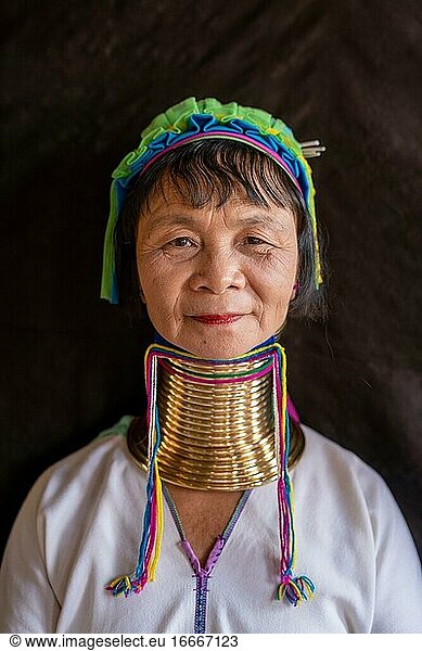 Long necked woman with several brass rings around her neck  Lake Inle  Myanmar  Asia