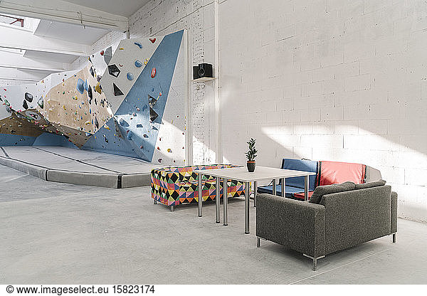 Lounge in a bouldering hall