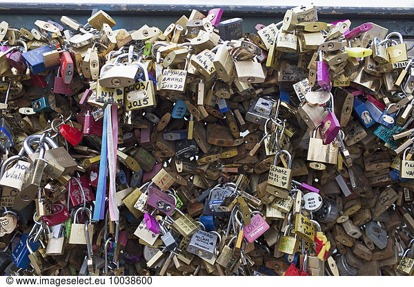 Love locks on Pont des Arts  Paris  France