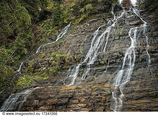 Lower Bertha Falls  Wasserfall  Waterton-Lakes-Nationalpark  Alberta  Kanada  Nordamerika