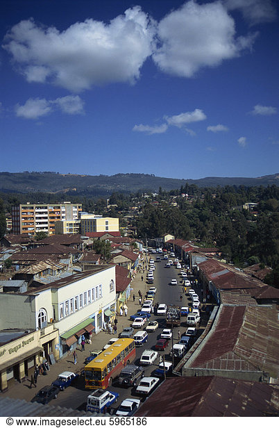 Luftaufnahme über Straßenszene in Addis Abeba  Äthiopien  Afrika