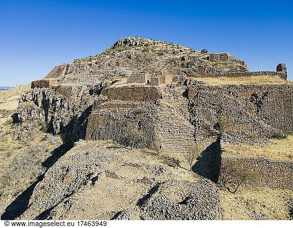 Luftaufnahme der archäologischen Stätte La Quemada auch bekannt als Chicomoztoc Zacatecas Mexiko Mittelamerika