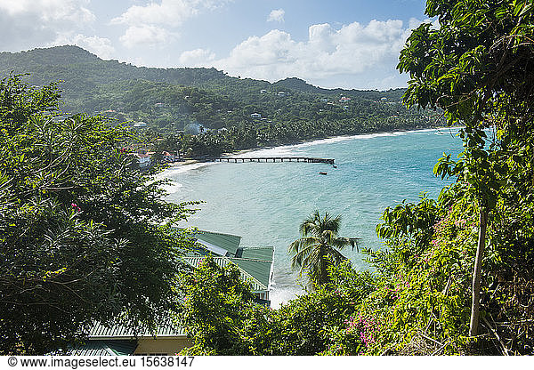 Luftaufnahme der Bucht von Sauteurs bei Grenada  Karibik
