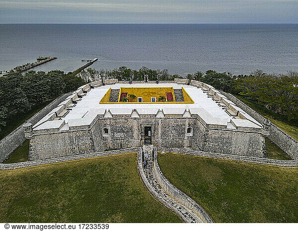 Luftaufnahme der Festung San Miguel  Campeche  Mexiko  Nordamerika