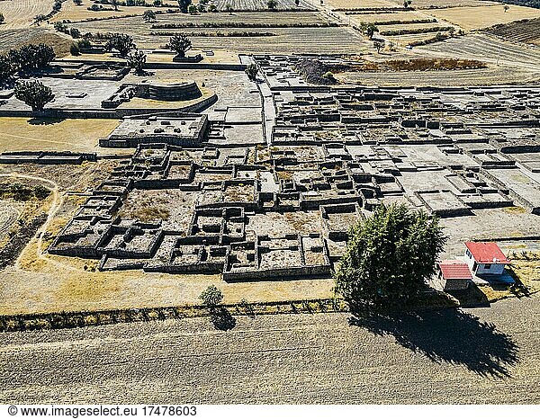 Luftaufnahme der mesoamerikanischen archäologischen Stätte Tecoaque  Tlaxcala  Mexiko  Mittelamerika