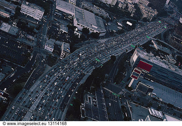 Luftaufnahme der Stadtstraße