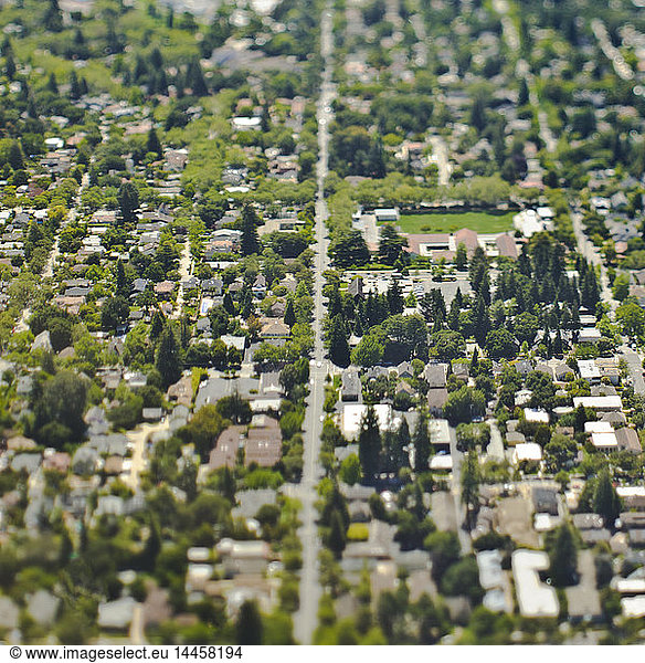 Luftaufnahme eines Vorstadtviertels