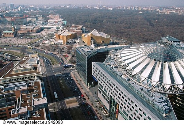 Luftbild von das Sony Center in Potsdamer Platz. Berlin.Deutschland