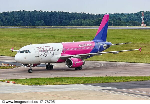 Luton (LTN)  July 8  2019: A Wizzair Airbus A320 with registration number HA-LWD at London Luton Airport in the United Kingdom  United Kingdom  Europe