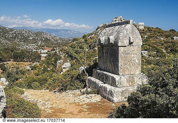 Lykischer Sarkophag Versunkene Stadt von Kekova Provinz Antalya Lykien Anatolien Mittelmeer Türkei