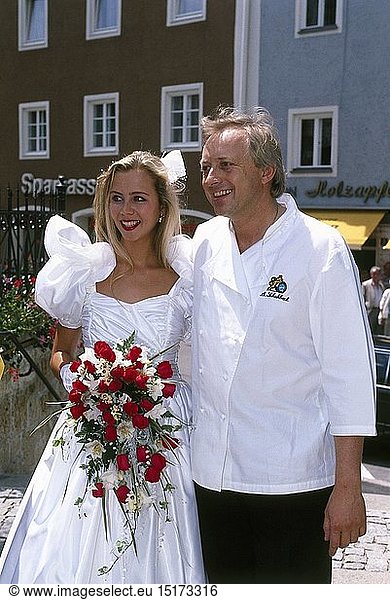 MÃ¶ller  Ralf  *12.1.1959  dt. Schauspieler  Ehefrau Annette Schubert  Halbfigur  bei Hochzeit  mit Alfons Schuhbeck  Waging am See  10.6.1989