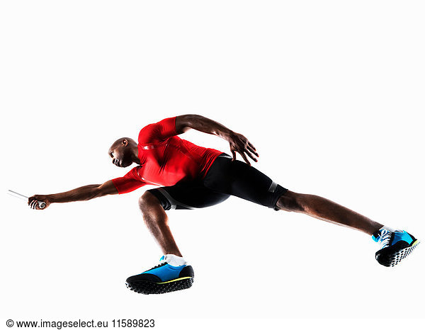 Männlicher Athlet bereitet sich auf den Lauf vor