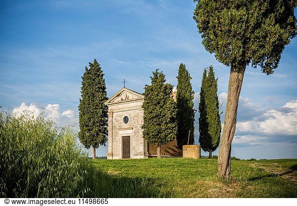 Madonna di Vitaleta chapel  San Quirico d'Orcia. Orcia Valley  Siena district  Tuscany  Italy.