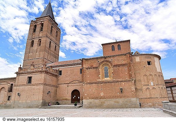 Madrigal de las Altas Torres  Kirche San Nicolas de Bari (Mudéjar 13.-14. Jahrhundert). Provinz Avila  Kastilien und Leon  Spanien.