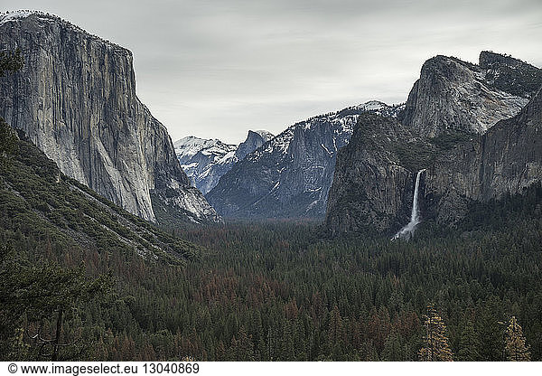 Majestic view of Yosemite Valley and Bridalveil Fall from Wawona Tunnel