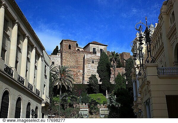 Malaga  Blick vom der Altstadt auf einen Teil der Alcazaba  Andalusien  Spanien  Europa