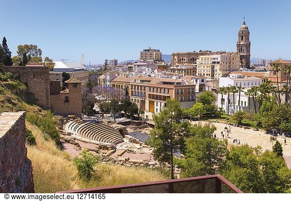Malaga  Costa del Sol  Malaga Province  Andalusia  southern Spain. City view showing Roman theatre and cathedral. The Alcazaba can be seen to the left.