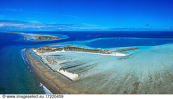 Malediven  Kaafu-Atoll  Viligilimathidhahuraa-Insel und Thulusdhoo-Insel im tropischen blauen Meer