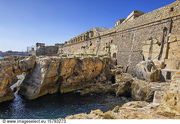 Malta  Valletta  Festungsmauer des Fort Saint Elmo