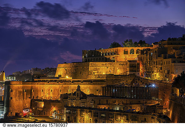 Malta  Valletta  Fortified old town at night