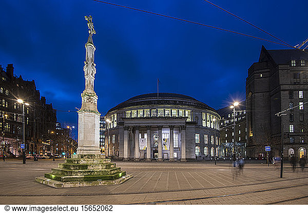 Manchester Library and St. Peter Square at night  Manchester  England  United Kingdom