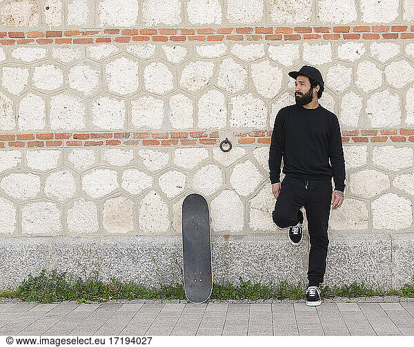 Mann Skateboarder Lifestyle Hipster Konzept