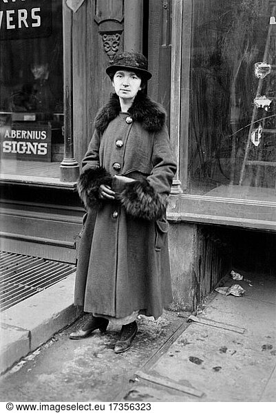 Margaret Sanger (1879-1966)  American Birth Control Activist  Sex Educator and Nurse  Full-Length Portrait  New York City  New York  USA  Bain News Service  1917
