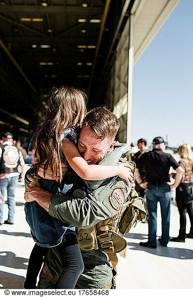 Marine Reunited & Hugging Daughter at Miramar in San Diego