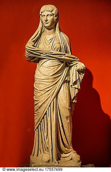 Marmorstatue der Julia Soemias  Perge  2. Jhd. Halle der Götter  Archäologisches Museum  Antalya  Türkei  Antalya  Türkei  Asien