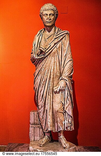 Marmorstatue des Clerk  Perge  3. Jhd. Halle der Götter  Archäologisches Museum  Antalya  Türkei  Antalya  Türkei  Asien