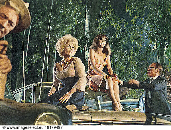 Martha Hyer  Janice Rule  on-set of the Film  'The Chase'  Columbia Pictures  1966