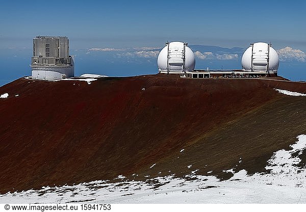 Mauna Kea Gemini Observatory  Subaru Telescope and Keck Observatory  Mauna Kea Ice Age Natural Area Reserve  Big Island  Hawaii  USA  North America