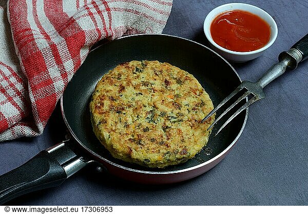 Meat substitute  vegetable burger in frying pan  imitation meat  Germany  Europe