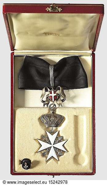 medals and decorations  order of merit  necklet  19th/20th century