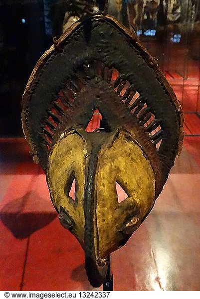Melanesian Abelam tribal Yam mask