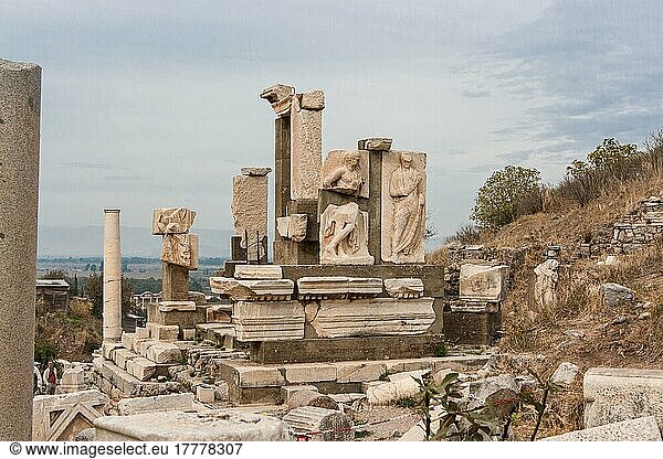 Memmius-Denkmal  Ephesus  Türkei  Asien