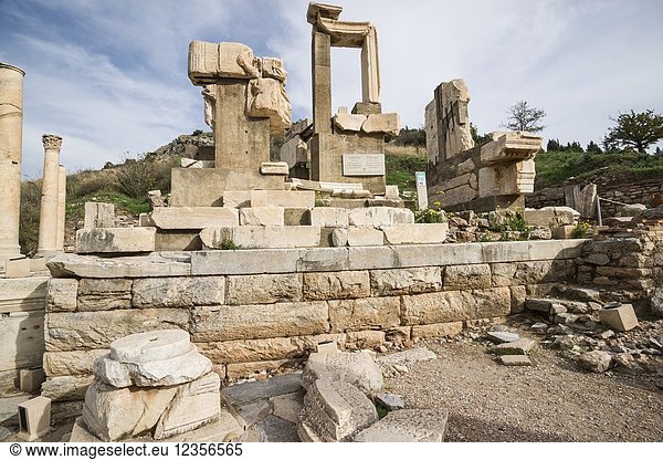 Memmius Monument. Ephesus  UNESCO World Heritage Site  Selçuk  Izmir Province  Ionia Region  Turkey  Eurasia.