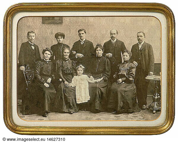 Menschen hist.  Familie  Grossfamilie  Deutschland  um 1890