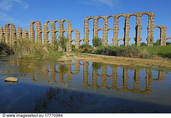 Merida  Aquädukt Los Milagros  Römisches Aquädukt Los Milagros  Aquädukt von Los Milagros  Emerita Augusta  UNESCO-Weltkulturerbe  Ruta de la Plata  Via de la Plata  Badajoz  Extremadura  Spanien  Europa