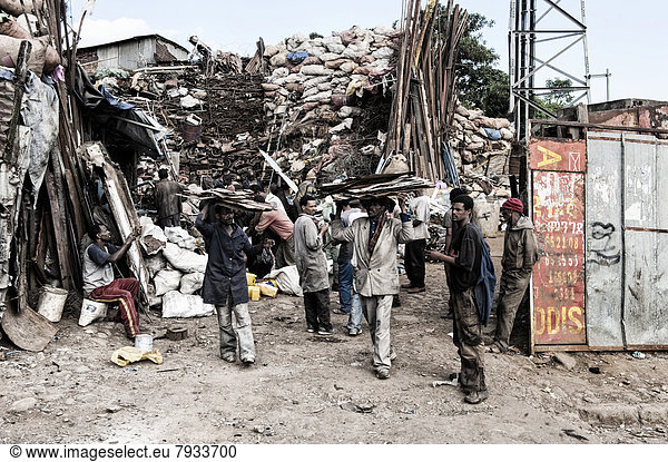 Metallhandel  Straßenmarkt  Mercato von Addis Abeba