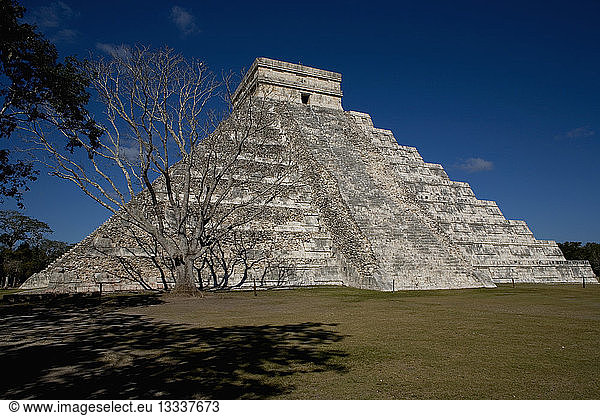 MEXICO Yucatan Peninsula Chichen Itza Archeological Sites Main Pyramid Known As El Castillo Or