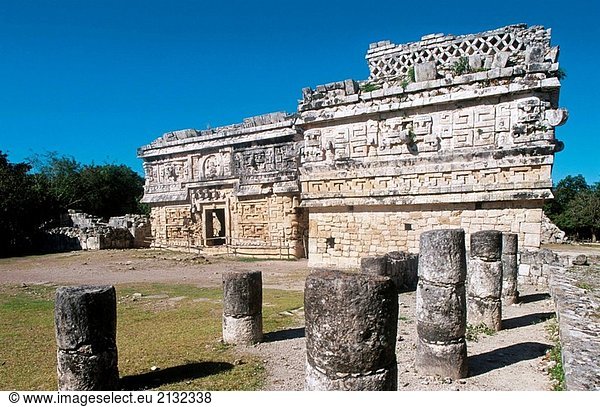 Mexiko. Yucatan. Chichen Itza. Das Nonnenkloster.