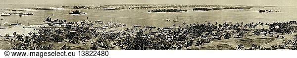 Miami Bay Front Park und Biscayne Bay mit der Skyline von Miami Beach in der Ferne 1951'.