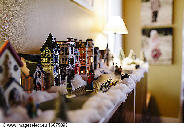 Mini Ceramic houses decoration at home