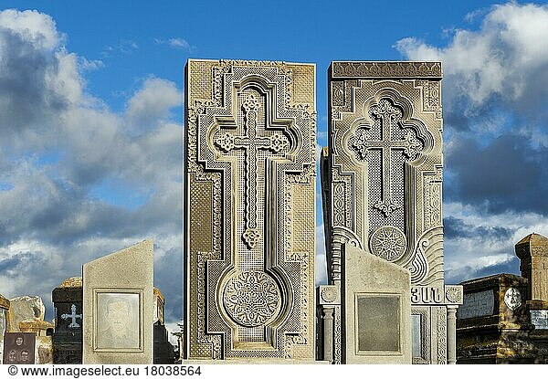 Mittelalterliche Khachkars geschnitzte Gedenkstele  Noratus-Friedhof  Sewan-See  Provinz Gegharkunik  Armenien  Kaukasus  Naher Osten  Asien
