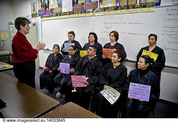 Mock Supreme Court at U.S. Citizenship Class